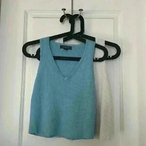 New 2-crop tops size L